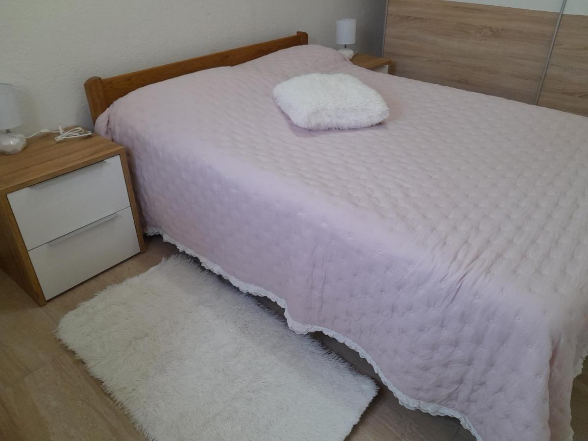 Maja Garden Apartment ซาดาร์ ภายนอก รูปภาพ